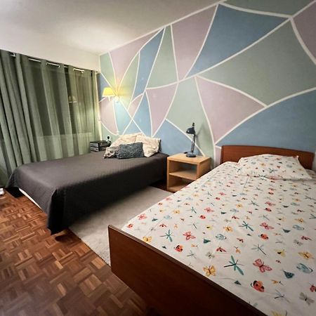 Grand Appartement Avec Balcon Et Parking Gratuit Sur Place París Exterior foto