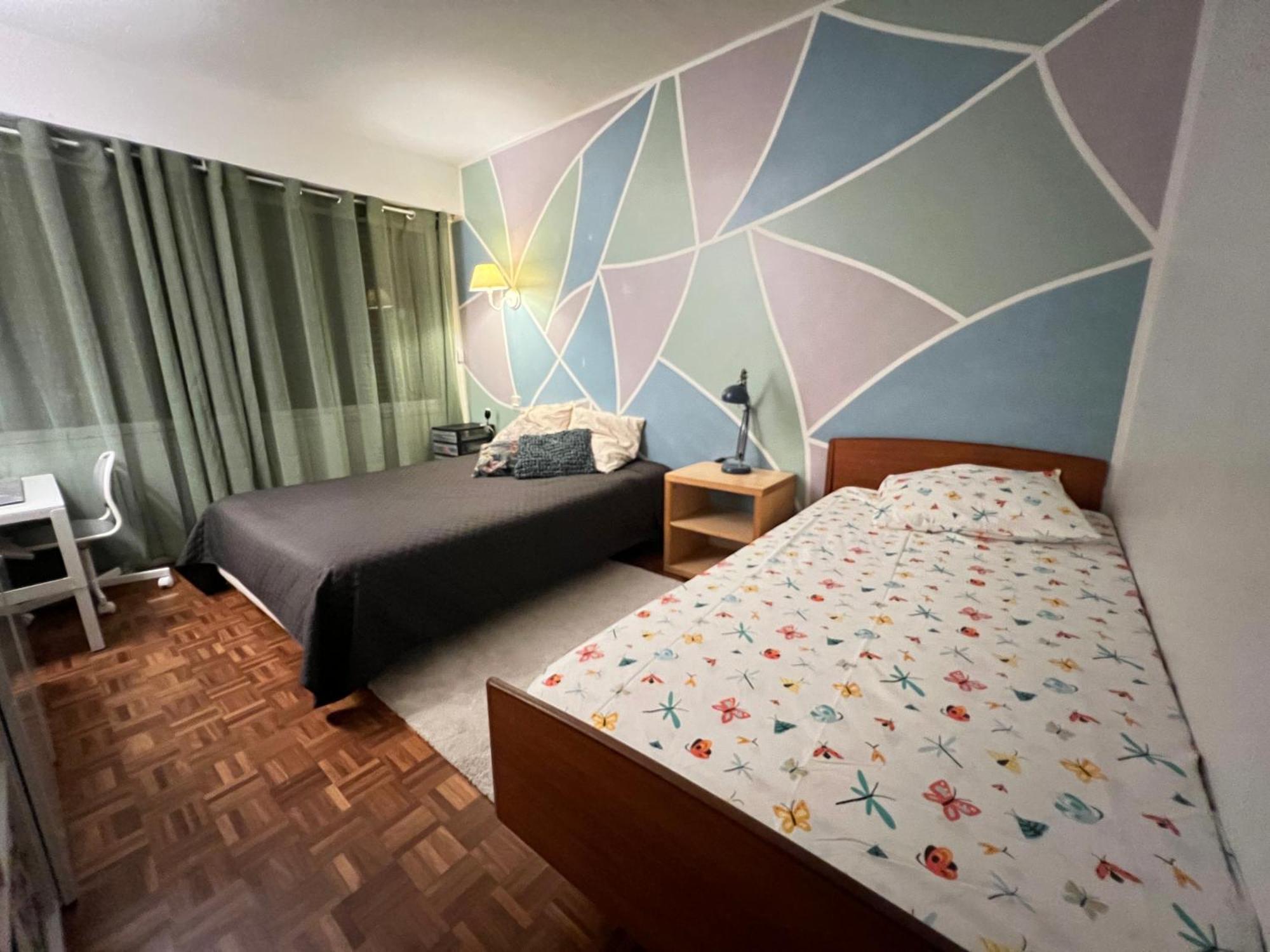 Grand Appartement Avec Balcon Et Parking Gratuit Sur Place París Exterior foto